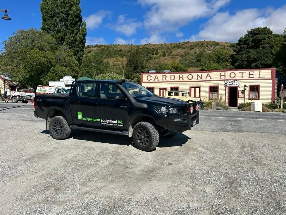 Independent Equipment heavy machinery broker vehicle outside the Cardrona Hotel